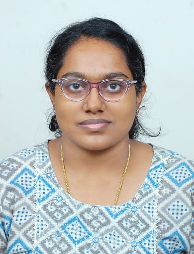 Dr Eveline Maria Anto